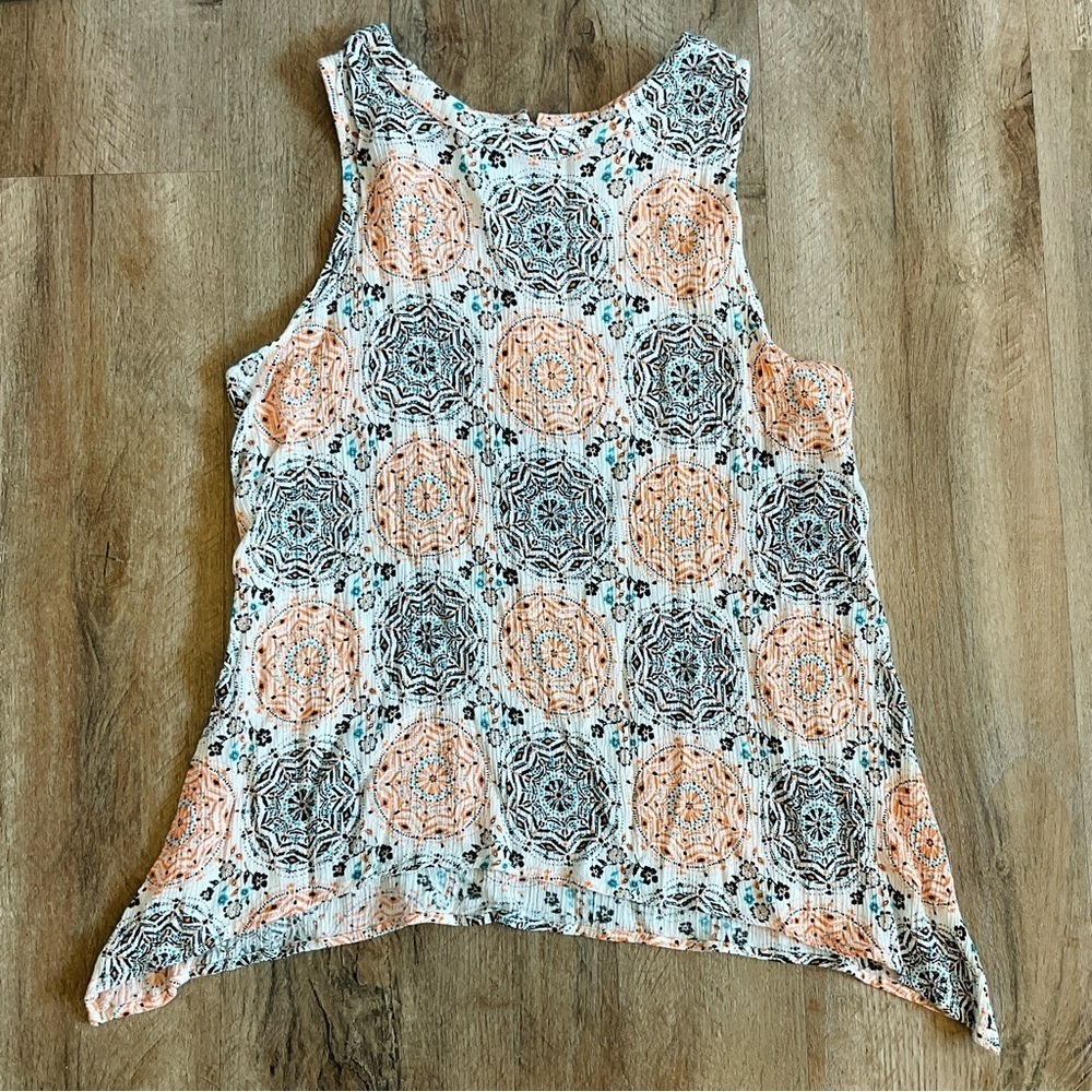 Monteau Tank Top Size Large Sleeveless Shark Bite Boho Floral Print Summer Women
